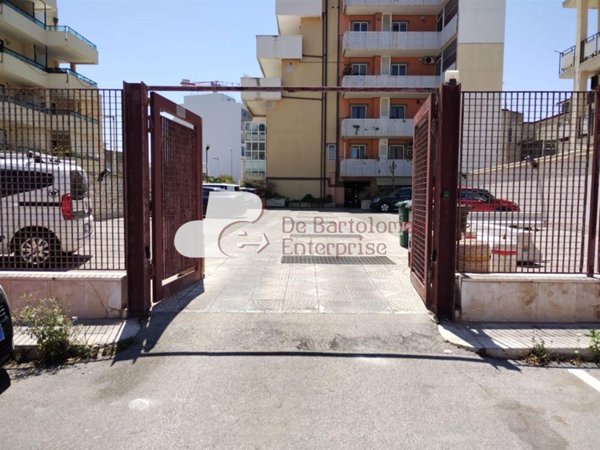 negozio in vendita a Bari in zona Marconi