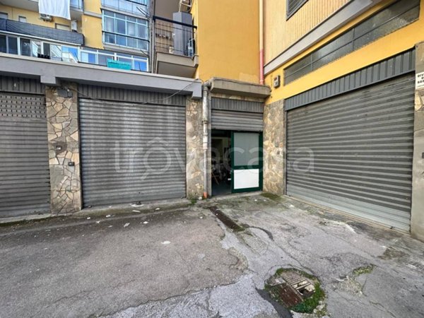 box auto in vendita a Bari in zona San Pasquale