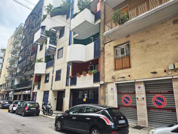 box auto in vendita a Bari in zona Murat