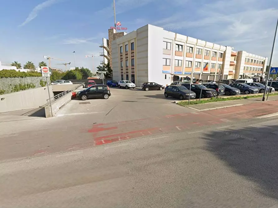 box auto in vendita a Bari in zona Mungivacca