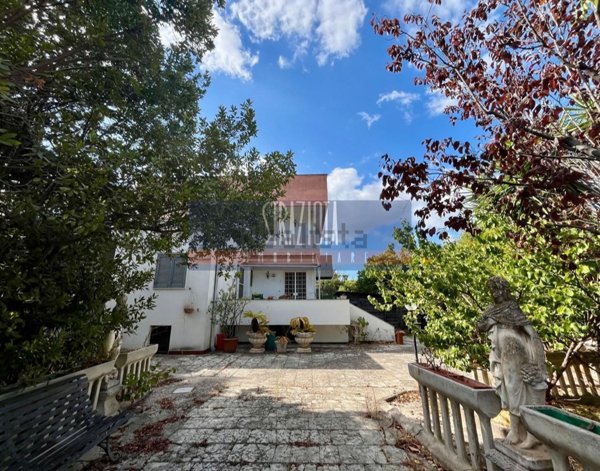 casa indipendente in vendita a Bari in zona Santo Spirito