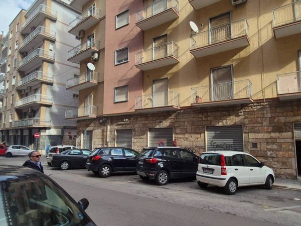box auto in vendita a Bari in zona San Pasquale