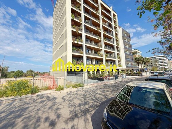 box auto in vendita a Bari in zona Poggiofranco