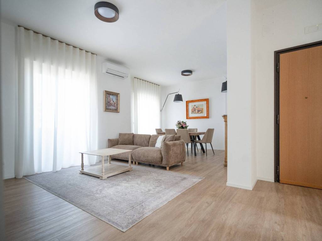 appartamento in vendita a Bari in zona Poggiofranco