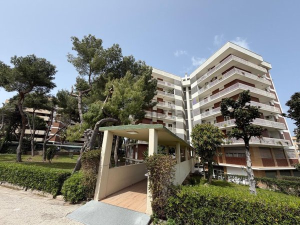 appartamento in vendita a Bari in zona Carrassi