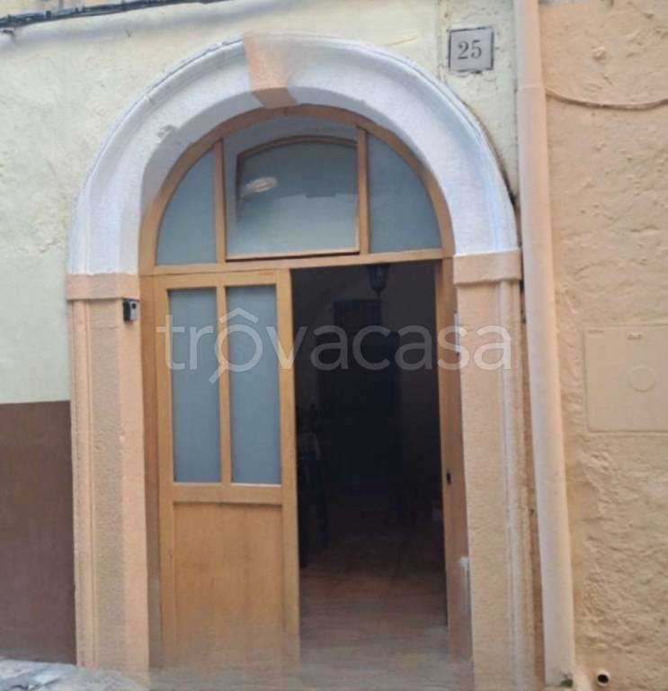 appartamento in vendita a Bari in zona Città Vecchia