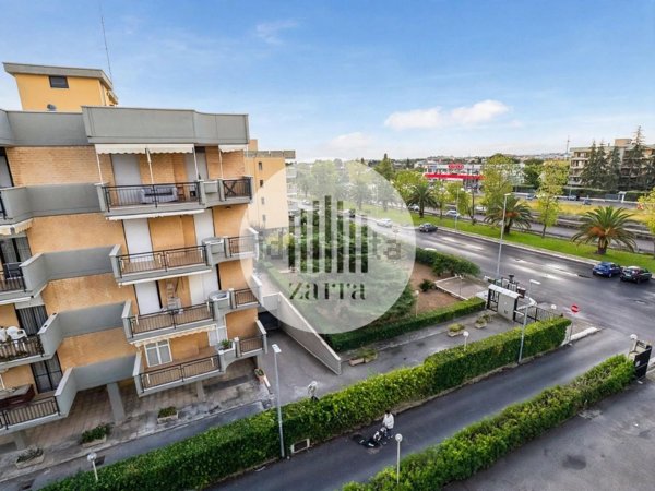 appartamento in vendita a Bari in zona Carbonara