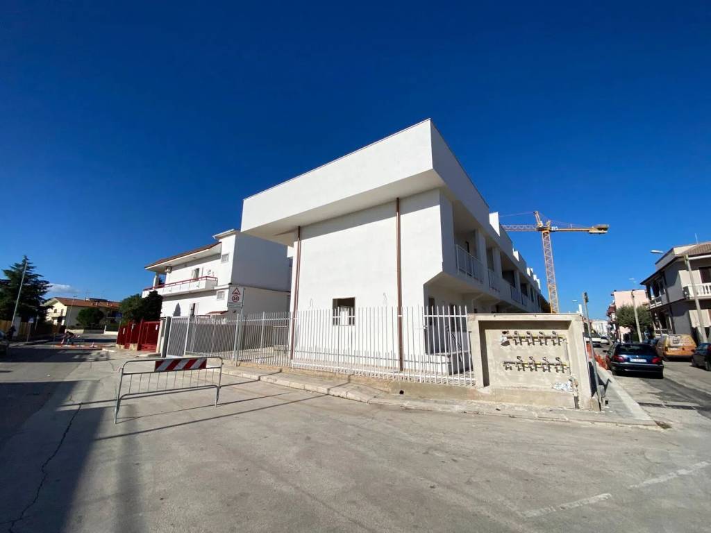 casa indipendente in vendita a Binetto