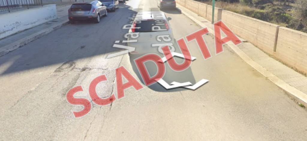 locale commerciale in vendita a Bitetto