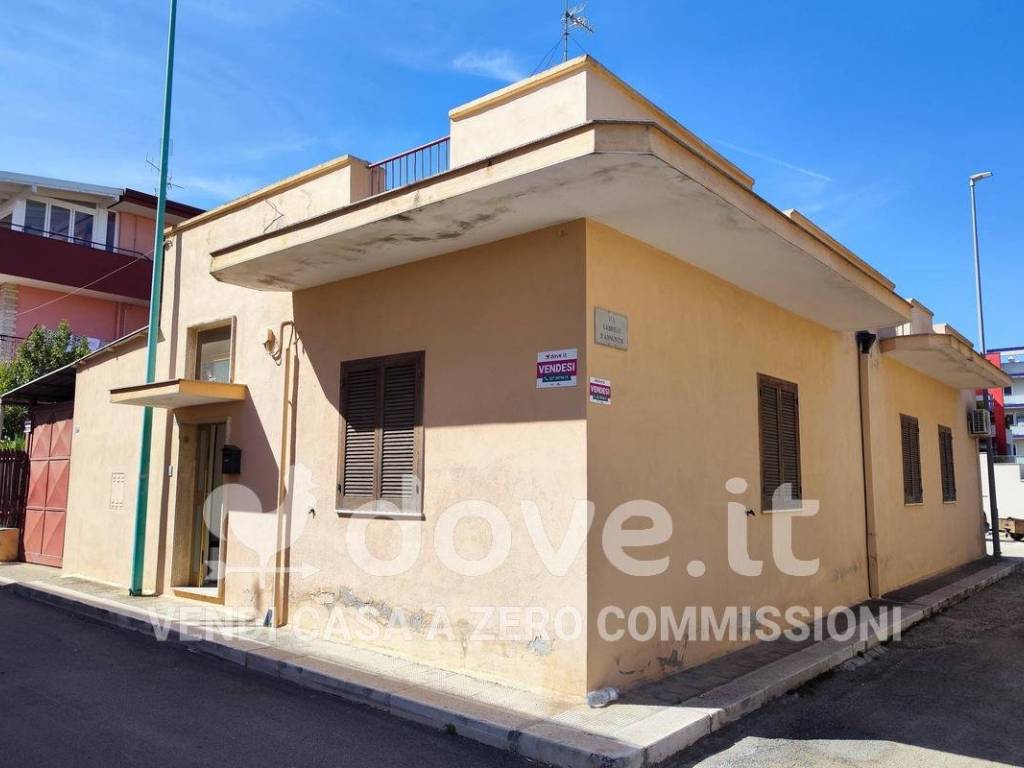 casa indipendente in vendita a Bitetto