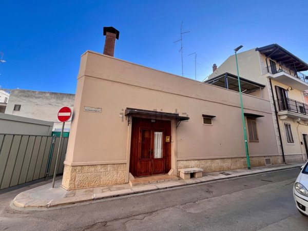 casa indipendente in vendita a Bitetto