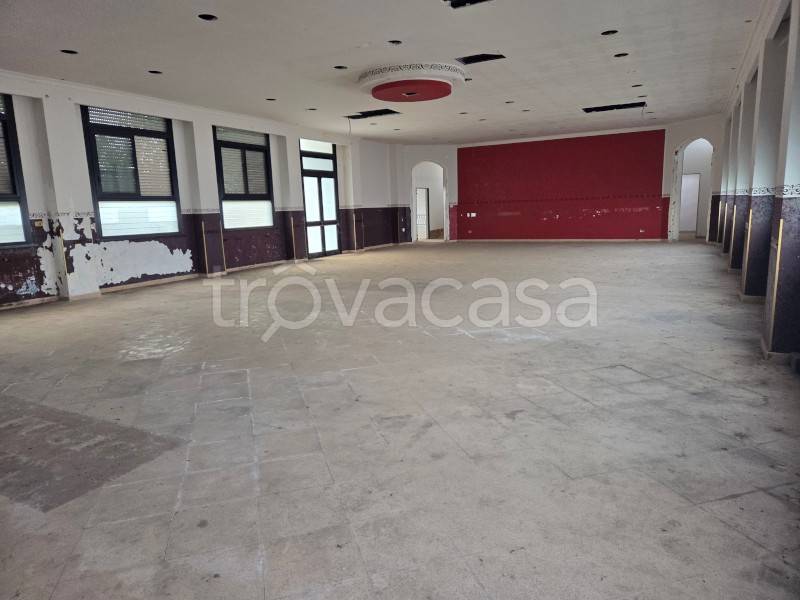 negozio in vendita a Bitetto