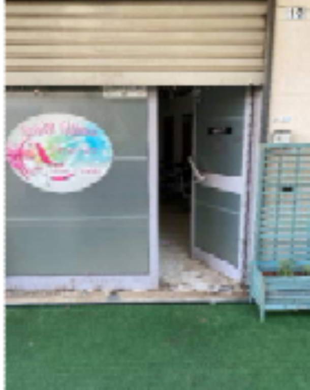 negozio in vendita a Bitetto