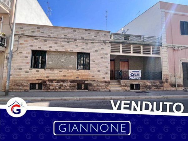 casa indipendente in vendita a Bitetto in zona Contrada Fratta