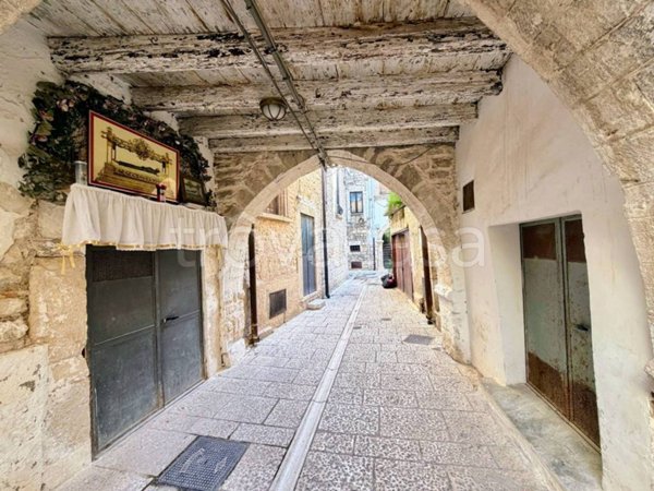 locale commerciale in vendita a Bitetto