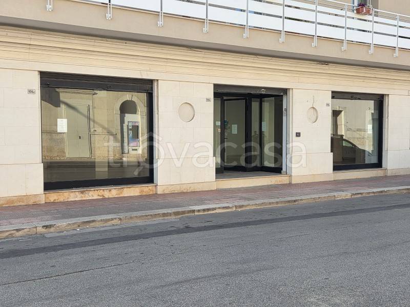 negozio in vendita a Bitetto in zona Contrada Fratta