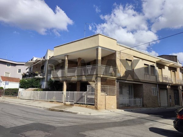 casa indipendente in vendita a Bitetto in zona Contrada Fratta