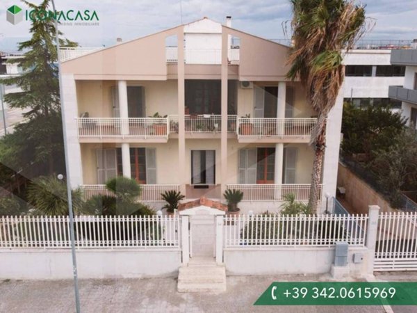 casa indipendente in vendita a Bitonto