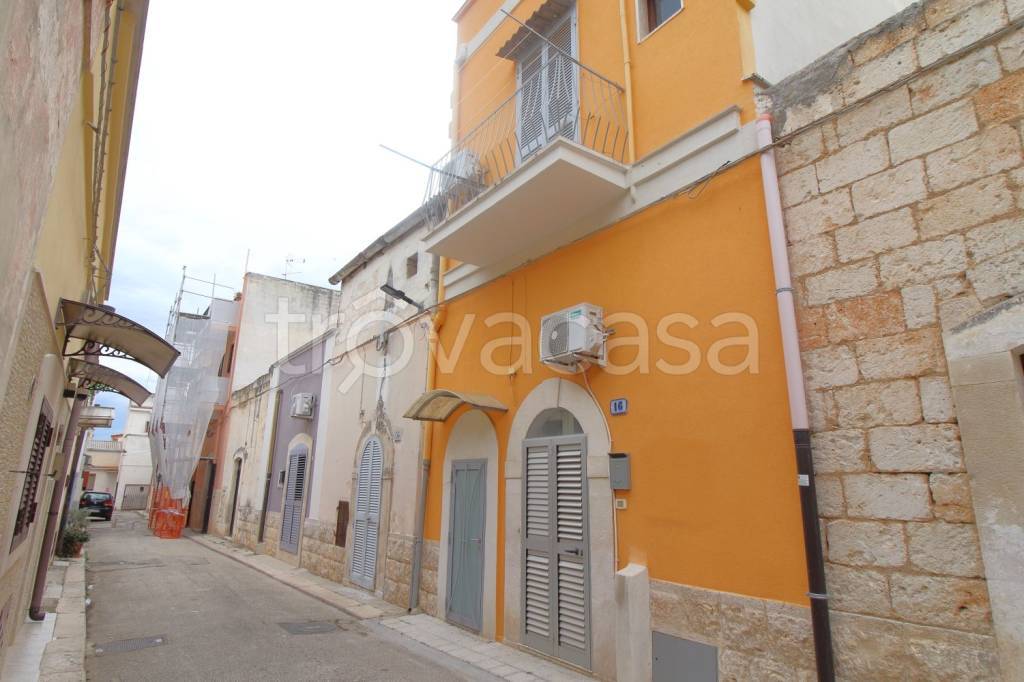 casa indipendente in vendita a Bitonto in zona Centro Città