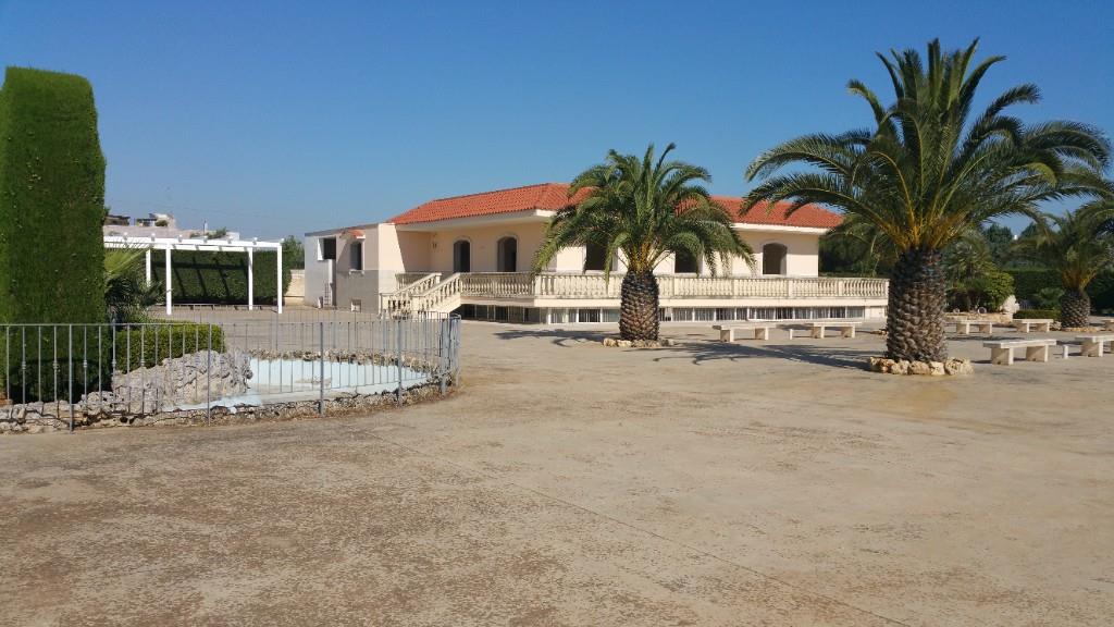 negozio in vendita a Bitonto