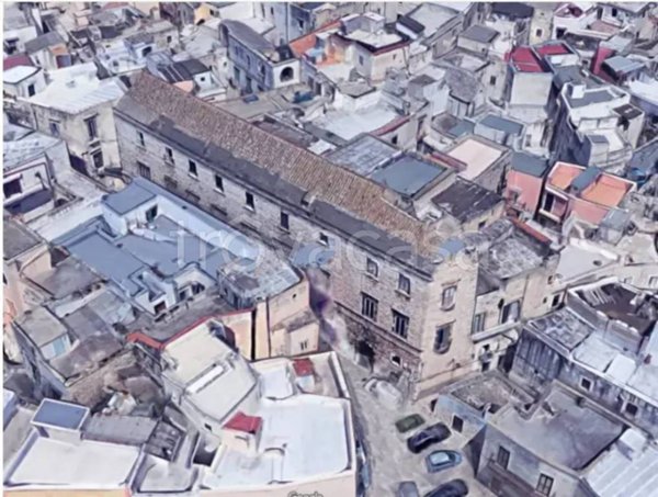 appartamento in vendita a Bitonto in zona Borgo Antico