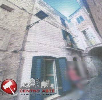 appartamento in vendita a Bitonto in zona Borgo Antico