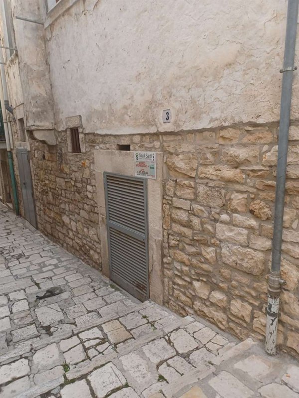 appartamento in vendita a Bitonto in zona Borgo Antico