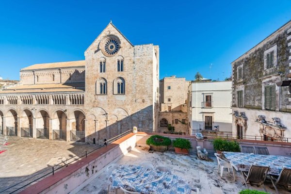 appartamento in vendita a Bitonto in zona Borgo Antico