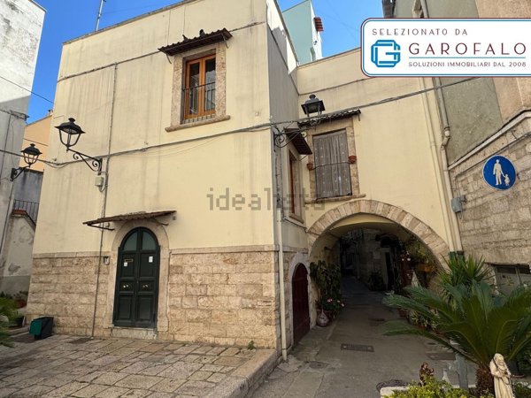 appartamento in vendita a Bitonto in zona Borgo Antico