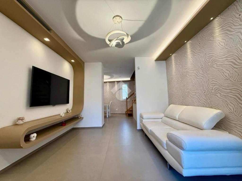 casa indipendente in vendita a Bitonto