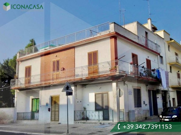 casa indipendente in vendita a Bitonto in zona Borgo Antico