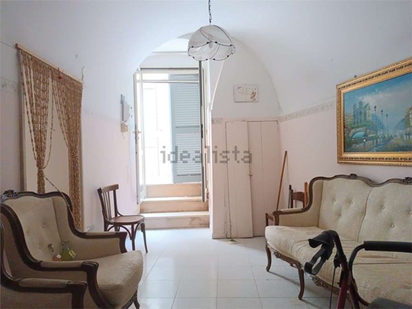 appartamento in vendita a Bitonto in zona Borgo Antico