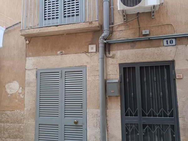 casa indipendente in vendita a Bitonto in zona Borgo Antico