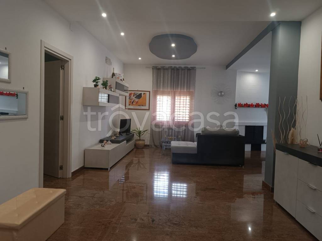 casa indipendente in vendita a Bitonto