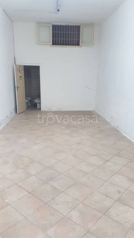 negozio in vendita a Bitonto