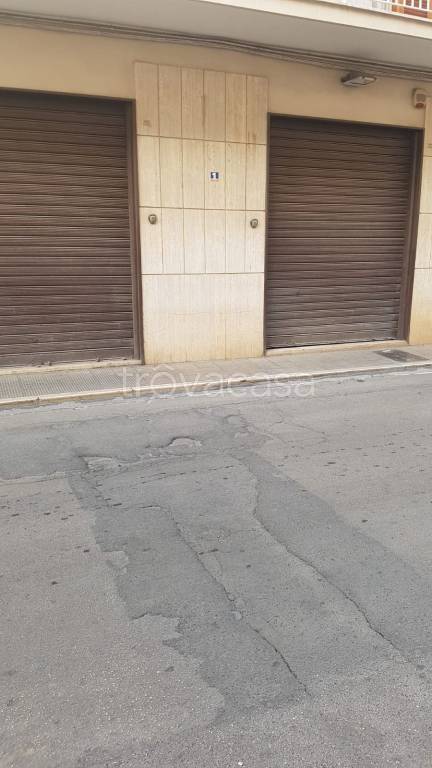 negozio in vendita a Bitonto