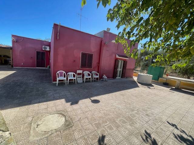 casa indipendente in vendita a Bitonto in zona Centro Città