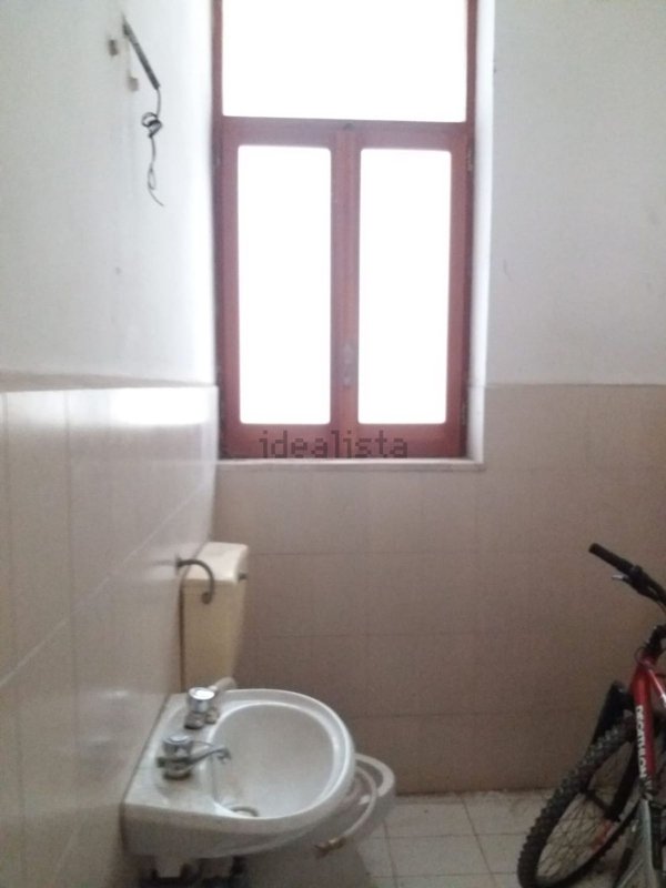 locale commerciale in vendita a Bitonto