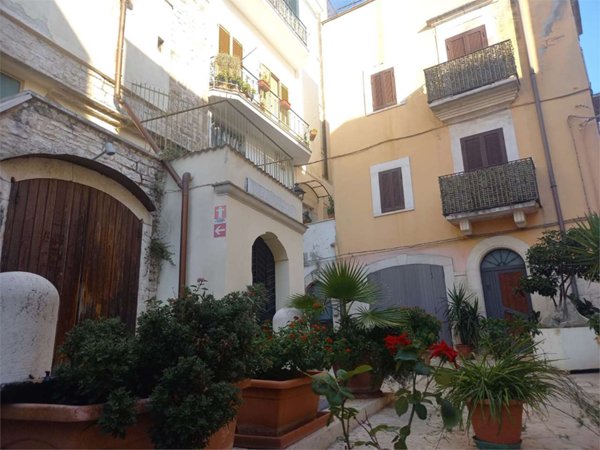 appartamento in vendita a Bitonto in zona Borgo Antico
