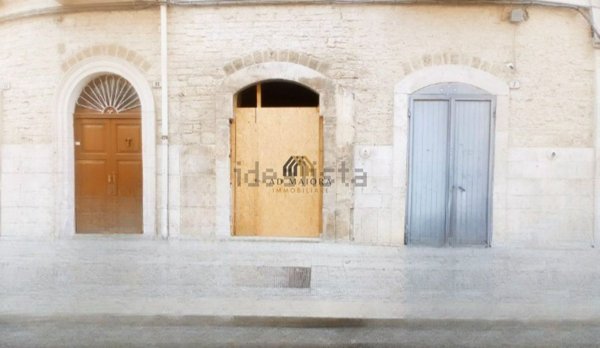 casa indipendente in vendita a Bitonto in zona Borgo Antico