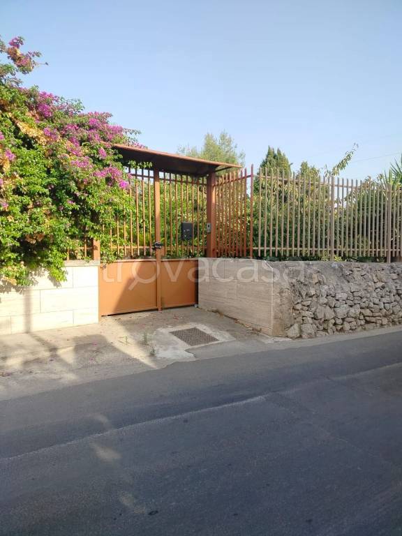 casa indipendente in vendita a Bitonto