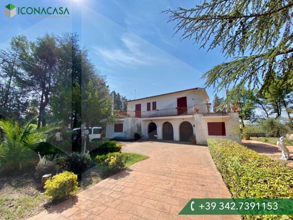 casa indipendente in vendita a Bitonto in zona Mariotto