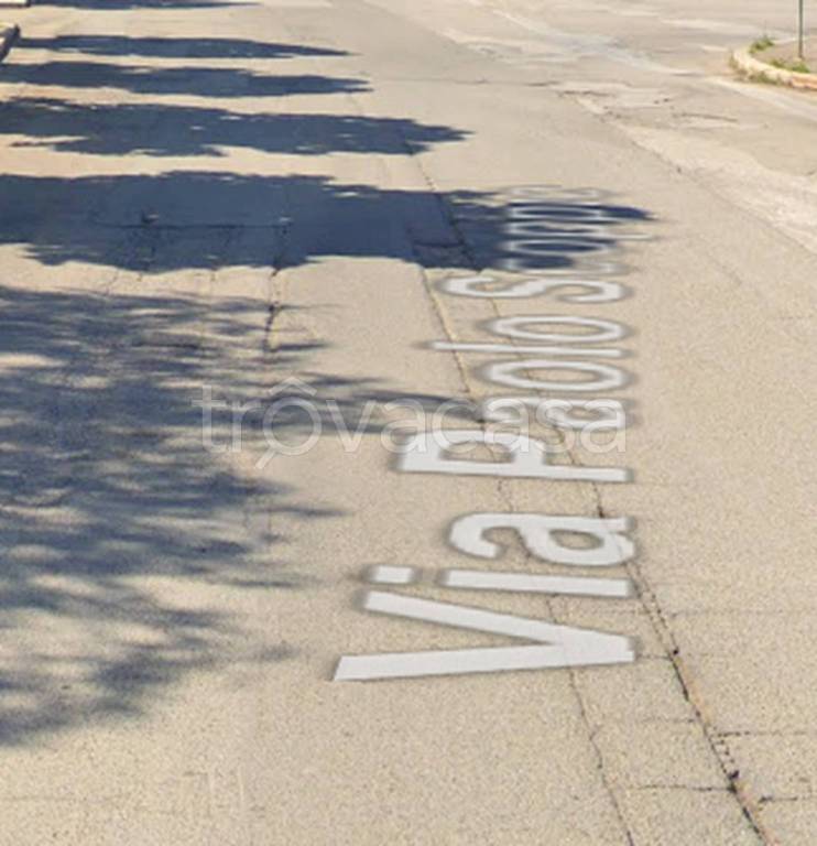 locale commerciale in vendita a Bitonto