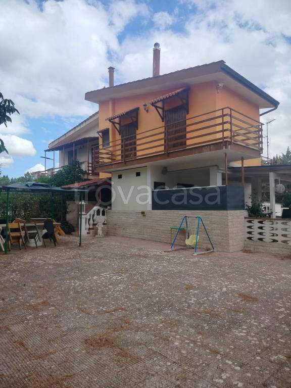 casa indipendente in vendita a Bitonto in zona Mariotto