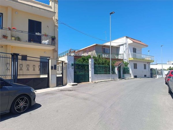 casa indipendente in vendita a Bitonto
