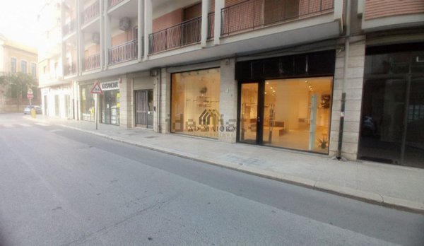 locale commerciale in vendita a Bitonto in zona Centro Città
