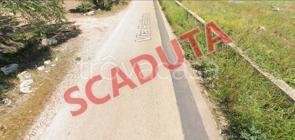 locale commerciale in vendita a Bitonto