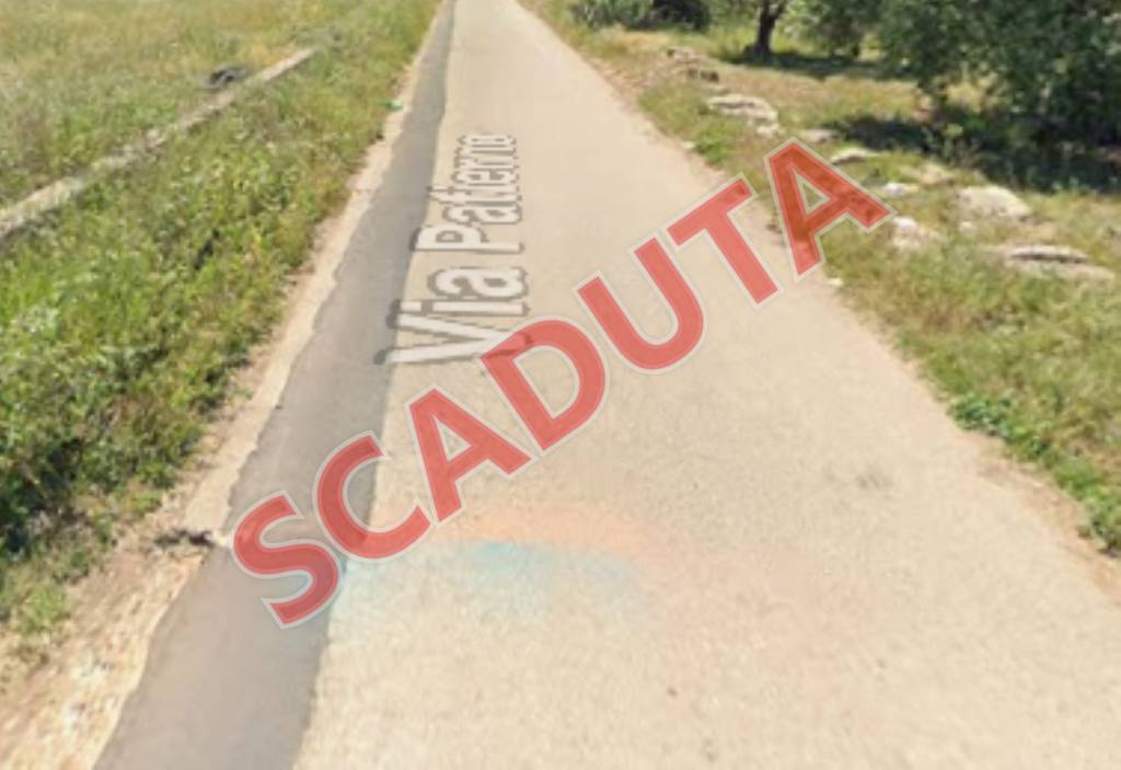 locale commerciale in vendita a Bitonto