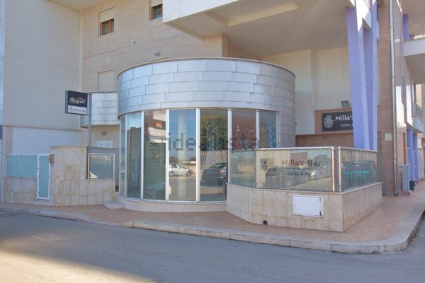 locale commerciale in vendita a Bitonto