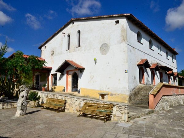 intera palazzina in vendita a Bitonto